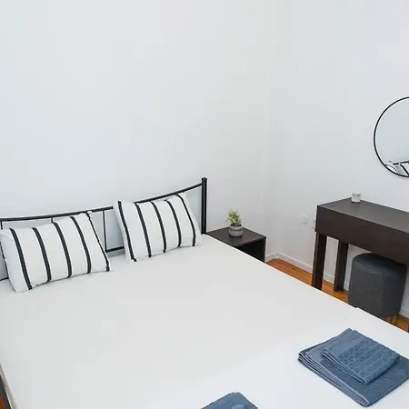 Agias Sofias Promenade Apartmán *