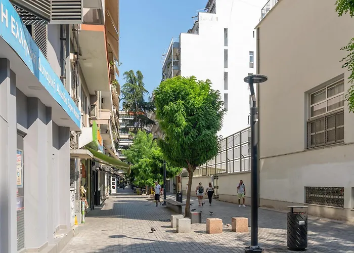 Agias Sofias Promenade סלוניקי
