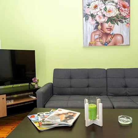 Agias Sofias Promenade Apartment *
